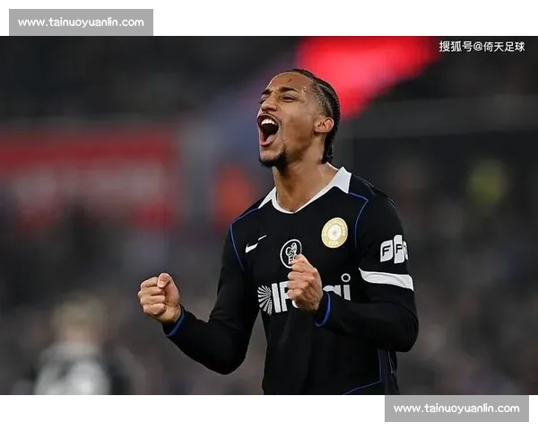 哈德菲尔德对阵雷丁关键一战前瞻双方状态与战术看点解析比赛走势预测